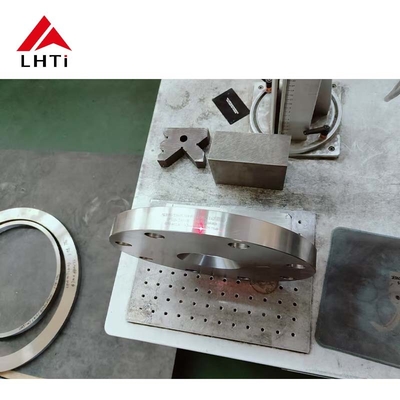 ভালো দাম Gr5 Gr7 ক্লাস 150 ASME B16.5 টাইটানিয়াম ফ্ল্যাঞ্জস ফ্ল্যাঞ্জের উপরে স্লিপ করুন পাইপিং সিস্টেমের জন্য উত্থাপিত মুখ SORF অনলাইন